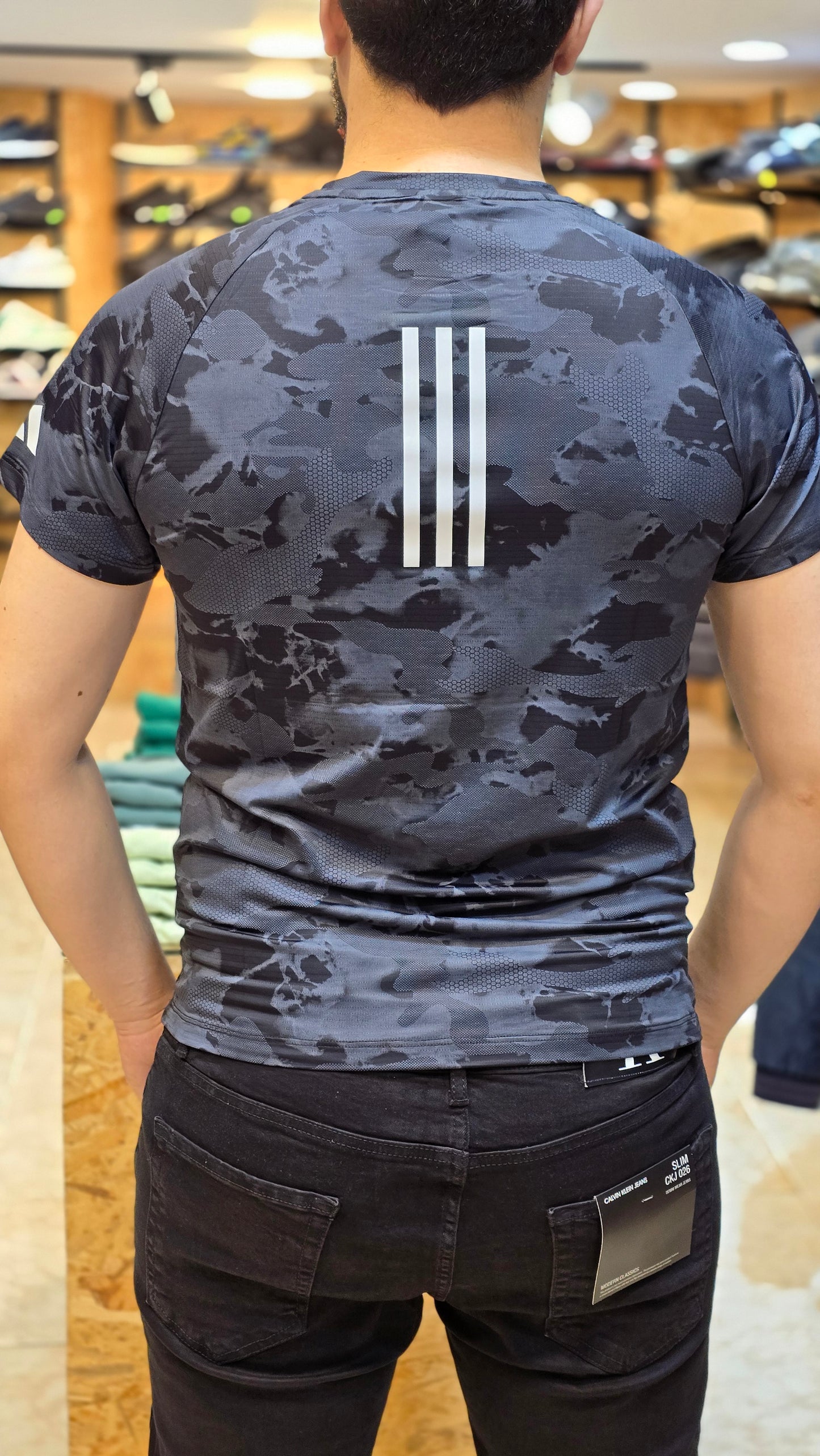 T-SHIRT ADIDAS