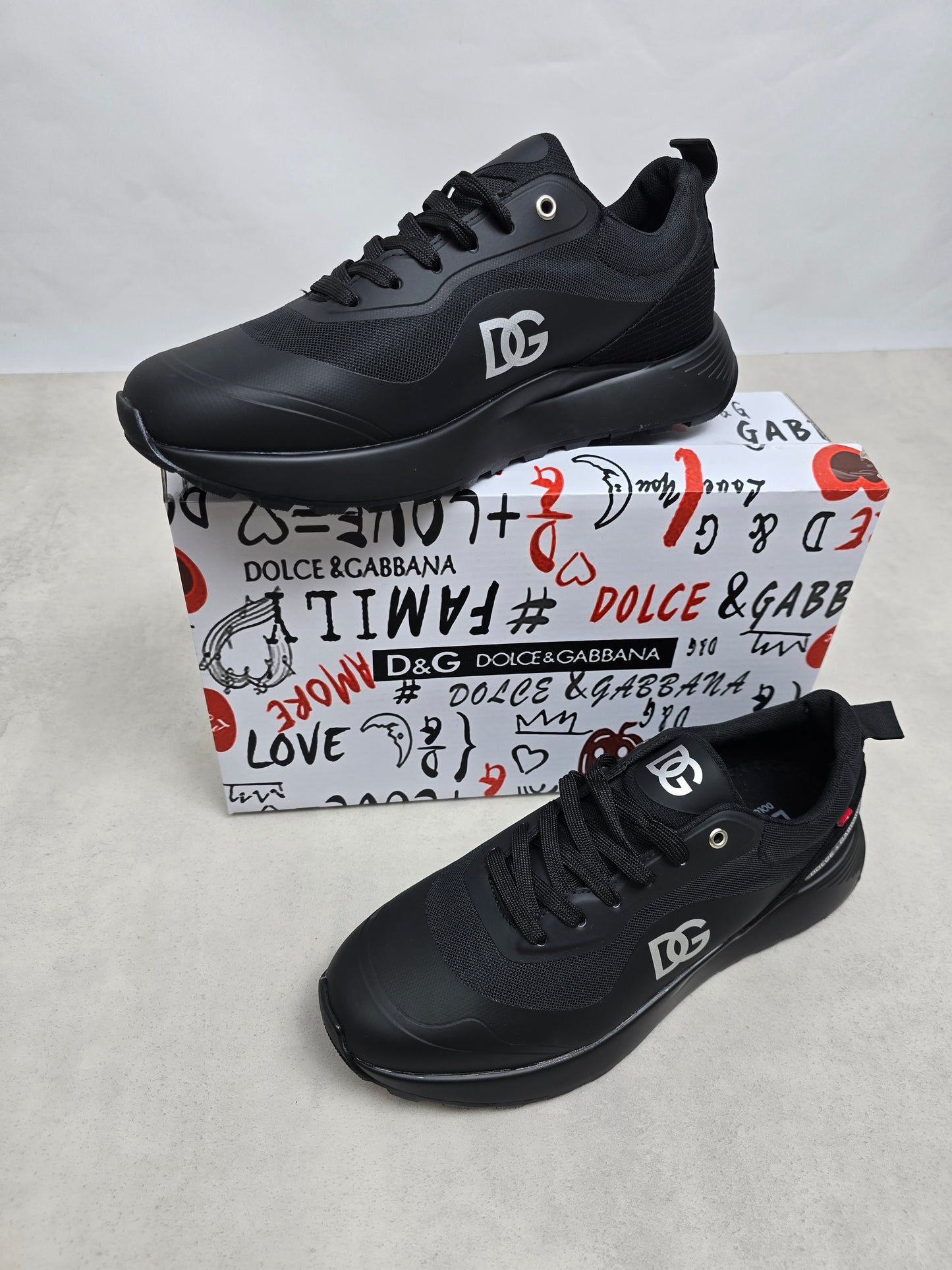 D&G BLACK